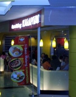 Pelayan dan Kualitas Bakso Malang Karapitan Sarinah Memalukan